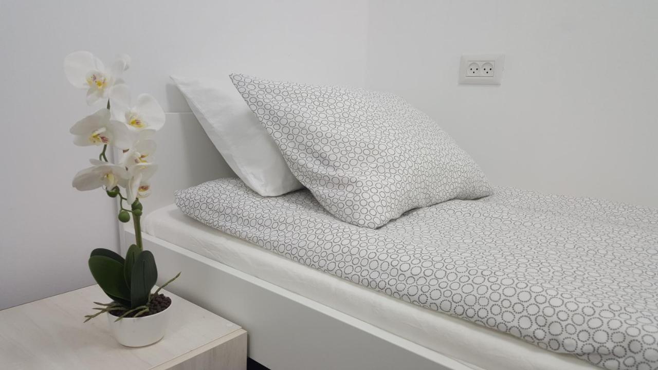 Mevaser - Christian Hostel ريشون لتسيون المظهر الخارجي الصورة